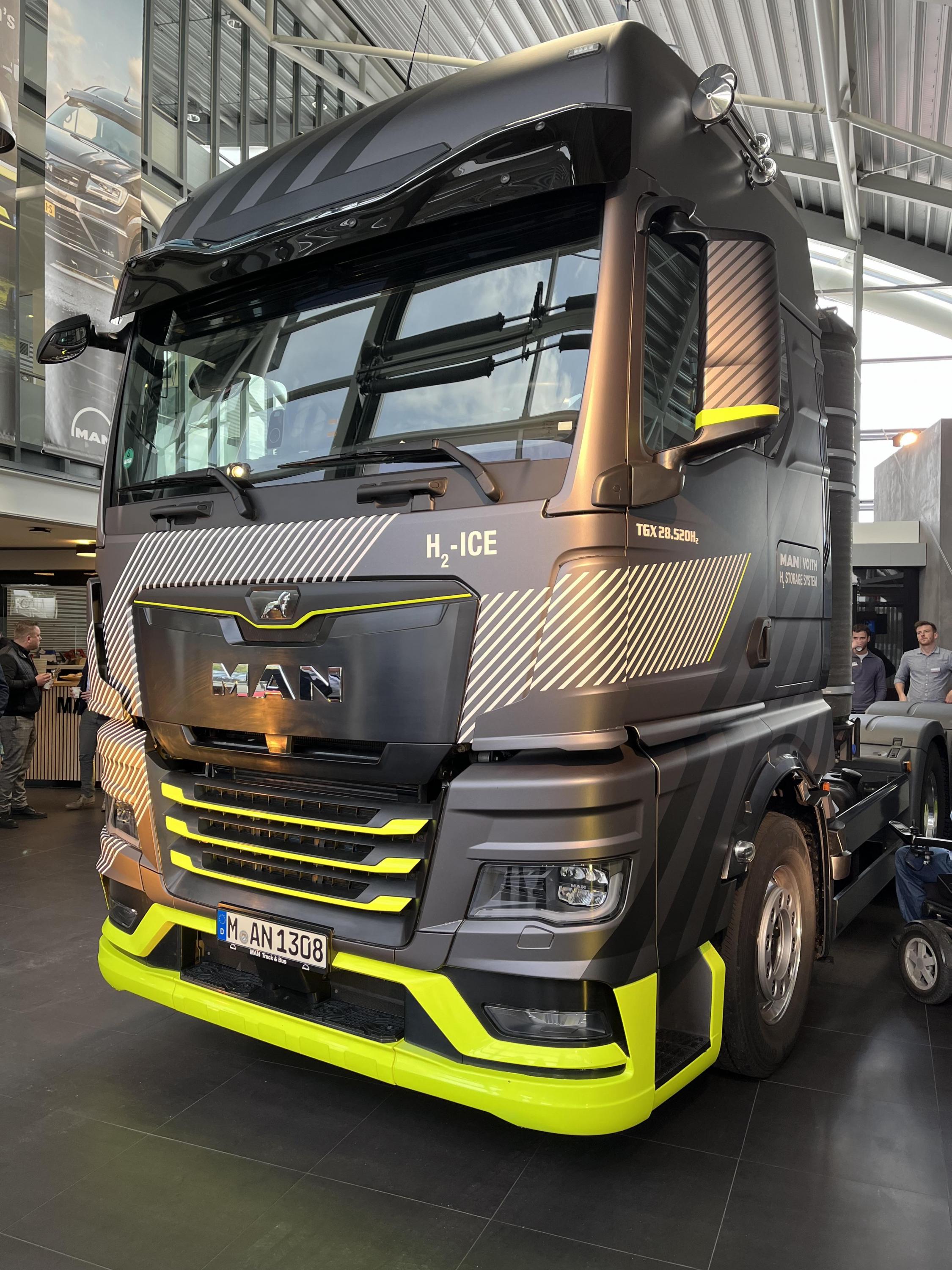 MAN HTGX Waterstoftruck Lees Hier Meer